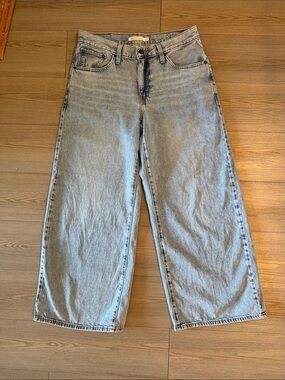 Levi’s Middy Wide Leg Ankle Light Wash Jeans